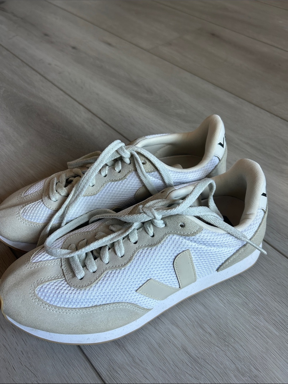 VEJA Rio Branco White Pierre Natural Sneakers Women’s Size 9 EU 40